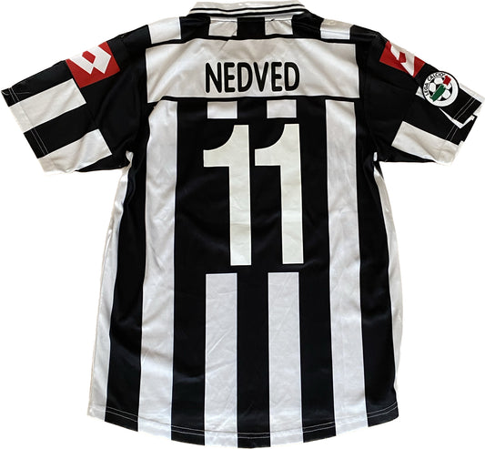 Juventus 2001-2002 Nedved home shirt